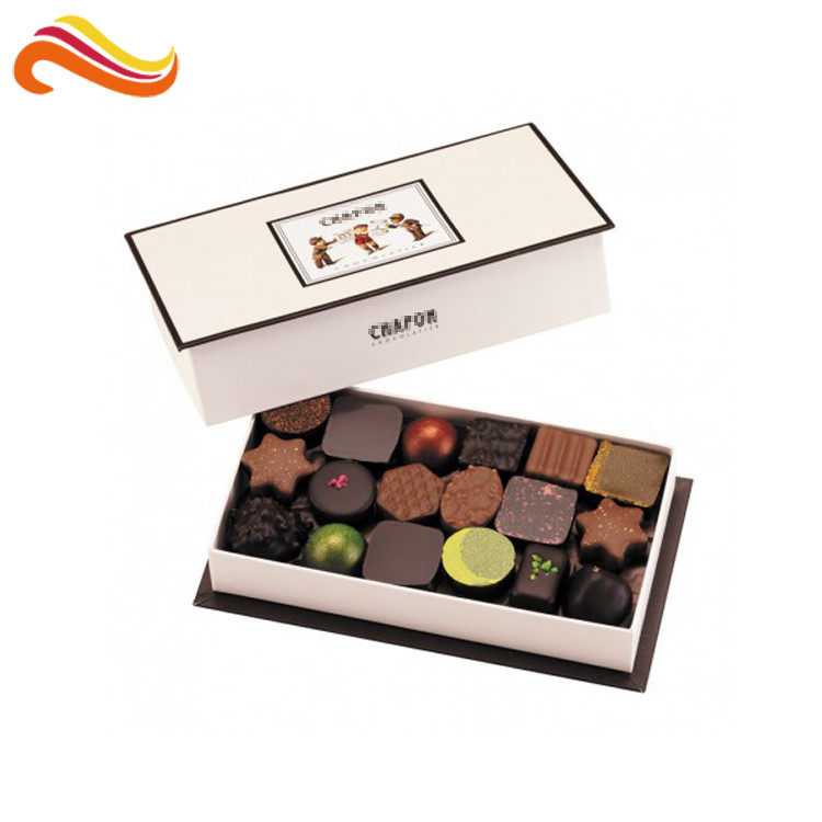 Cardboard Chocolate Packaging Boxes Varnishing 2mm Paperboard With Clear Window
