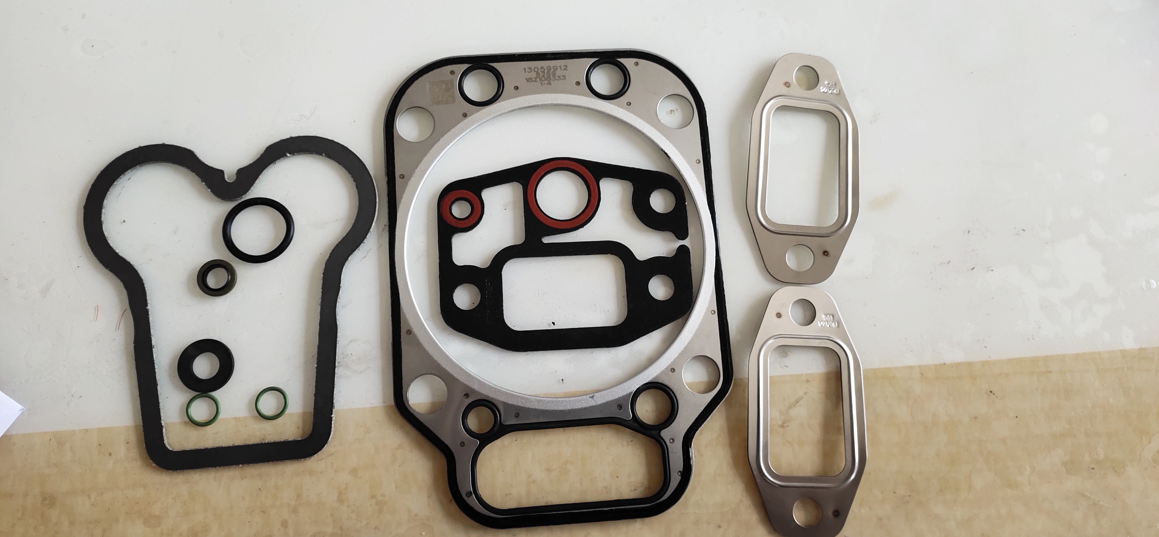 Deutz 226b Diesel Engine Parts Engine Gasket Kits 12273264 WP6 226B WP4