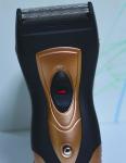 Close And Comfortable Shave With Battery-Operated Men'S Electric Shaver