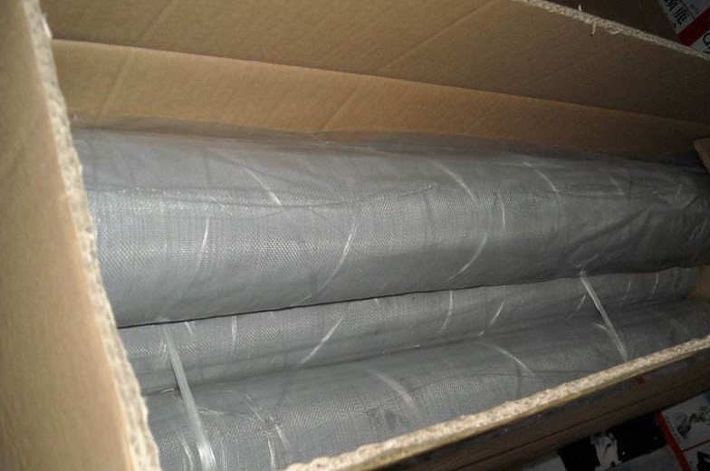 14 x 14 Epoxy Coated Aluminium Wire Mesh 2ft Width Anti Fly