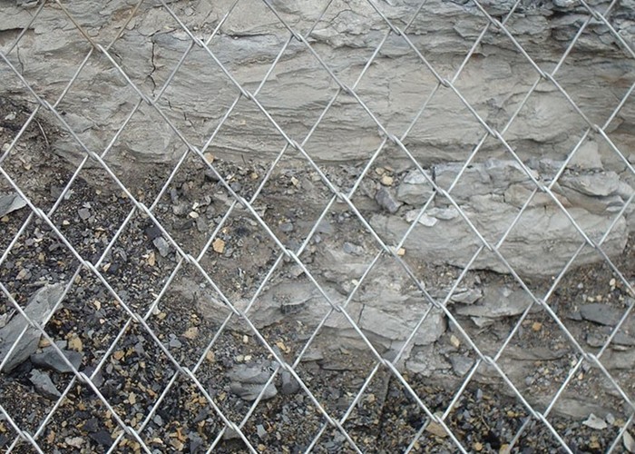 Silver 2.0mm Chain Link Wire Mesh 1.8m 6 foot chain link fencing