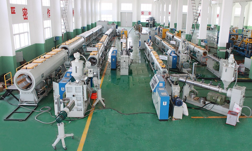 PE / PPR Pipe Production Line , 16 - 110MM Tube Diameter PPR Pipe Machine