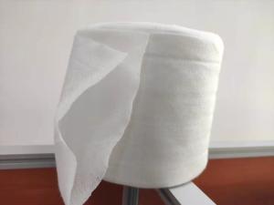 China 45g Double Layer Dry Wipes Roll Made By Mesh Spunlace Nonwoven Fabrics wholesale