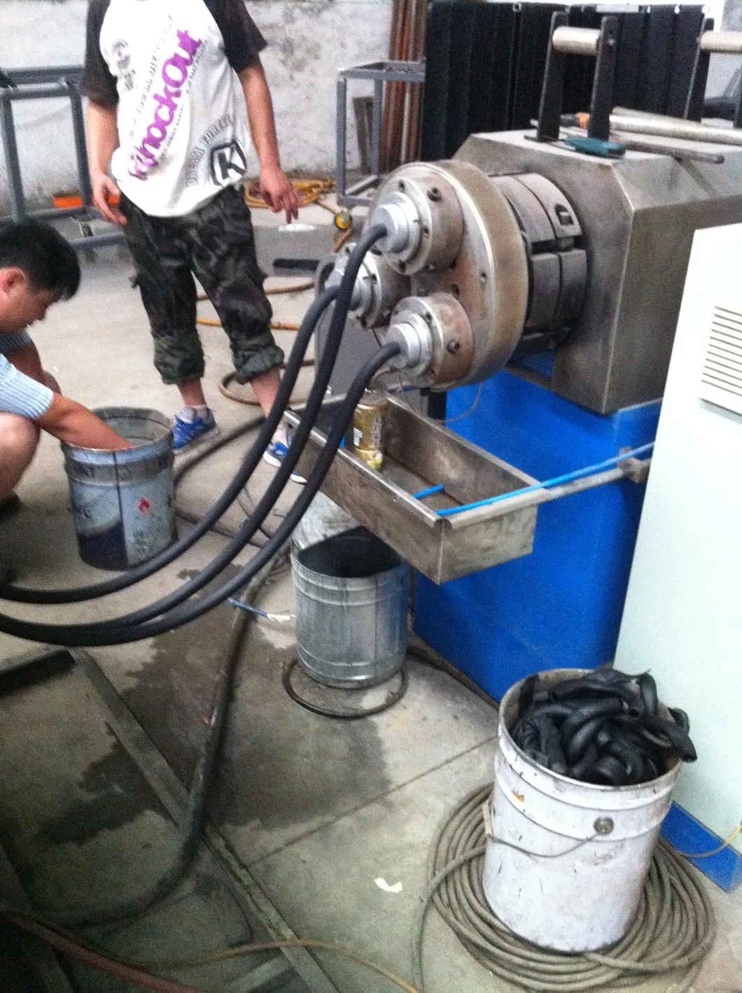 Nitrile Rubber Foaming Flexible Tube Insulation Thermal Tubes/Plates Extrusion Manufacturing System