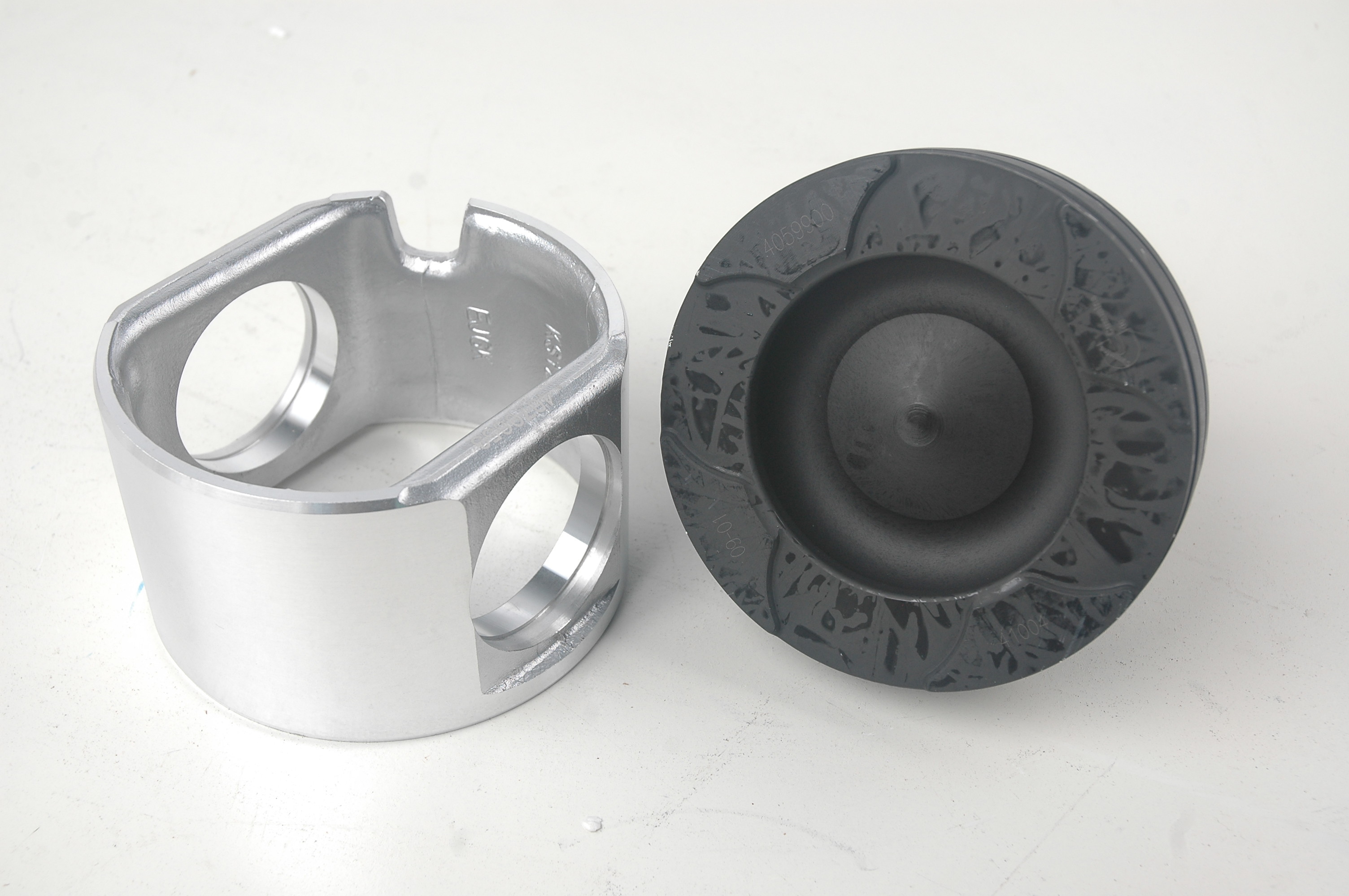 QSM11 Diesel Engine Parts Standard Forged OEM Road Roller Cylinder Piston Kit With Pin 4059900