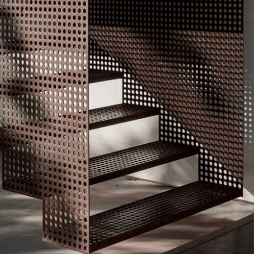 China Durable Galvanized Steel Stair Treads for Enhanced Traction wholesale