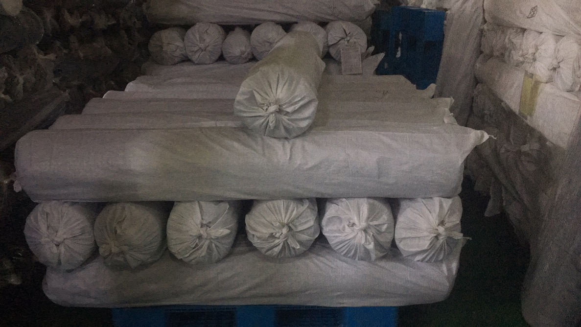 235GSM Double Layer 7MM Stripes Anti-Static Fabric For Medical Surgical Gown Ready STOCK