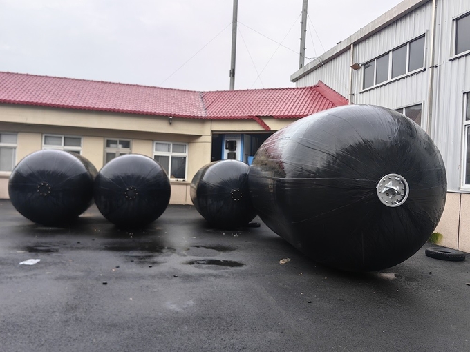 STS Pneumatic Rubber Fender Yokohama STS/STD/Ship To Ship/Ship To Dock Abrasion Resistance Good