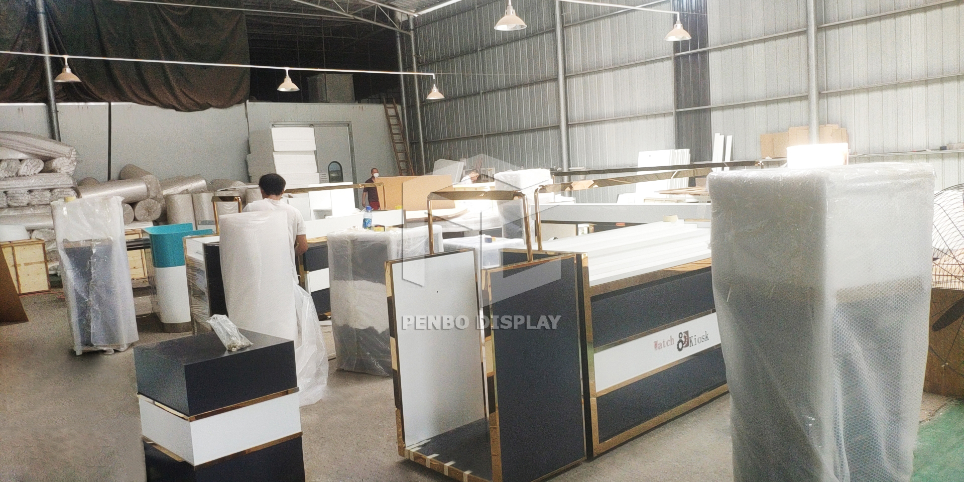 Monomer Design Glass Watch Cabinet Display For Stores EPE Cotton Packaging
