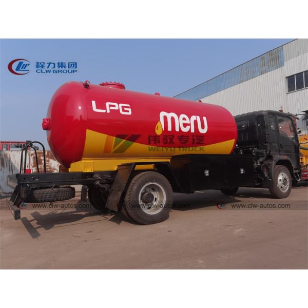 Q345R LPG Gas Tanker Truck Bobtail Truck 5 Tons 8 Tons For Cylinder Refilling