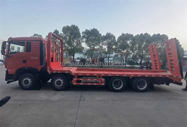 Export Euro II Reasonable HOWO 25ton Flat Low Bed Truck 9m Length Flat Bed Truck
