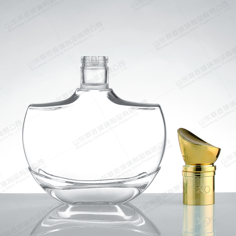 Cork Shaped 500ml Glass Bottles for Alcoholic Beverages Rubber Stopper Sealing Type