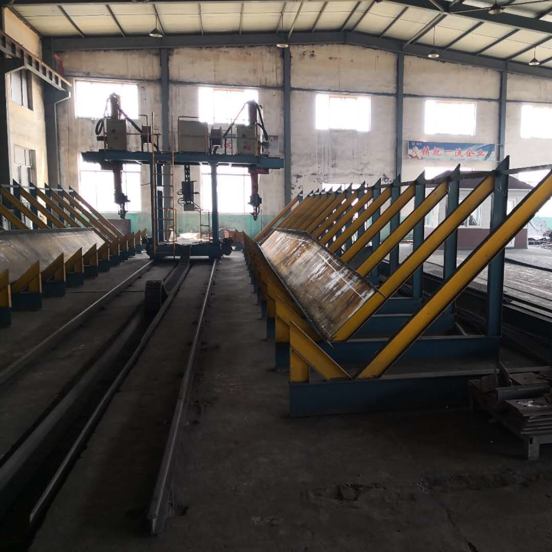 Custom Wind Speed Angle Steel Tower ISO18001 Approval 30 Years Lifespan