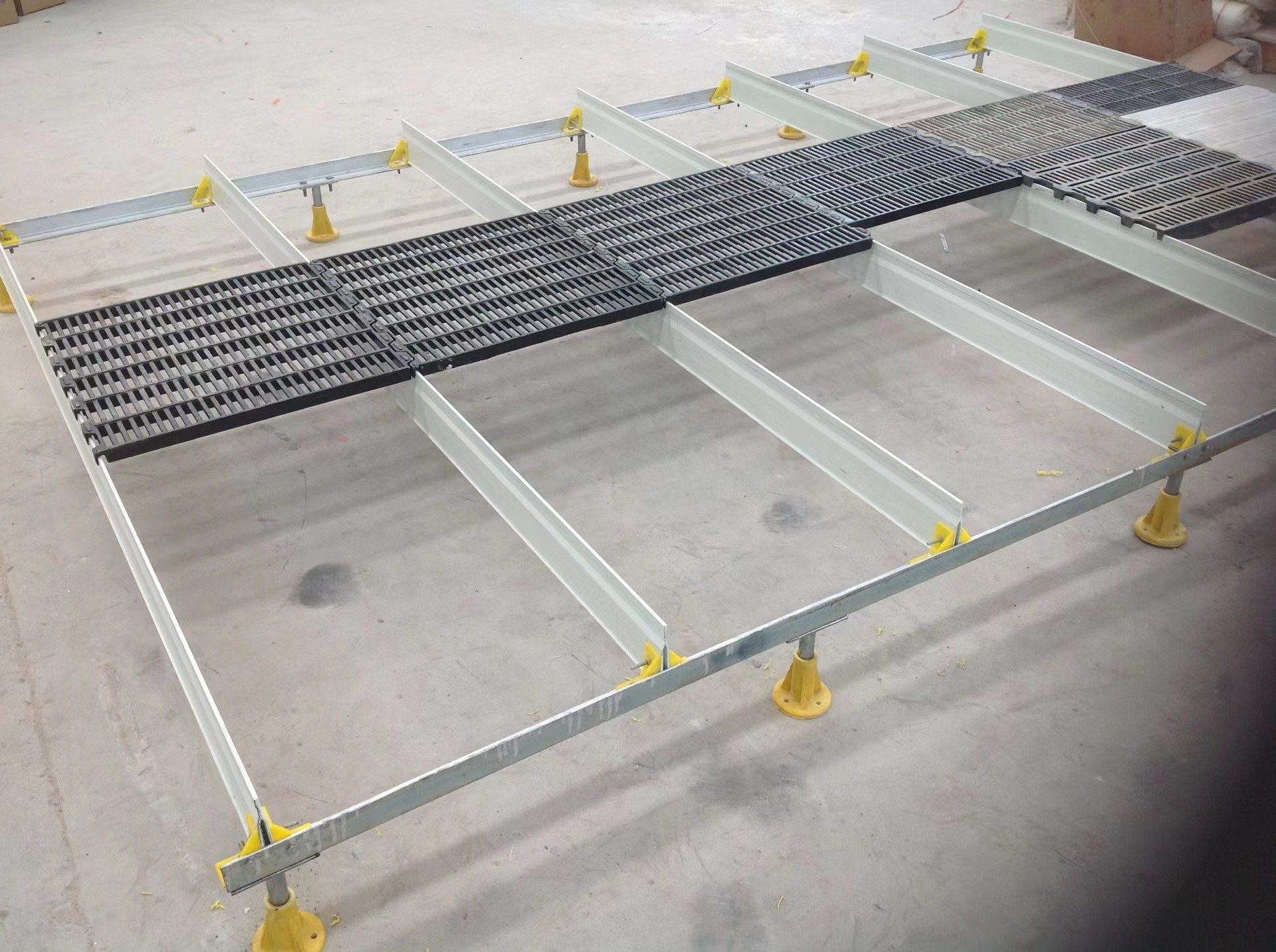 Animal Farm Plastic Slatted Floor FRP Beam Support CE