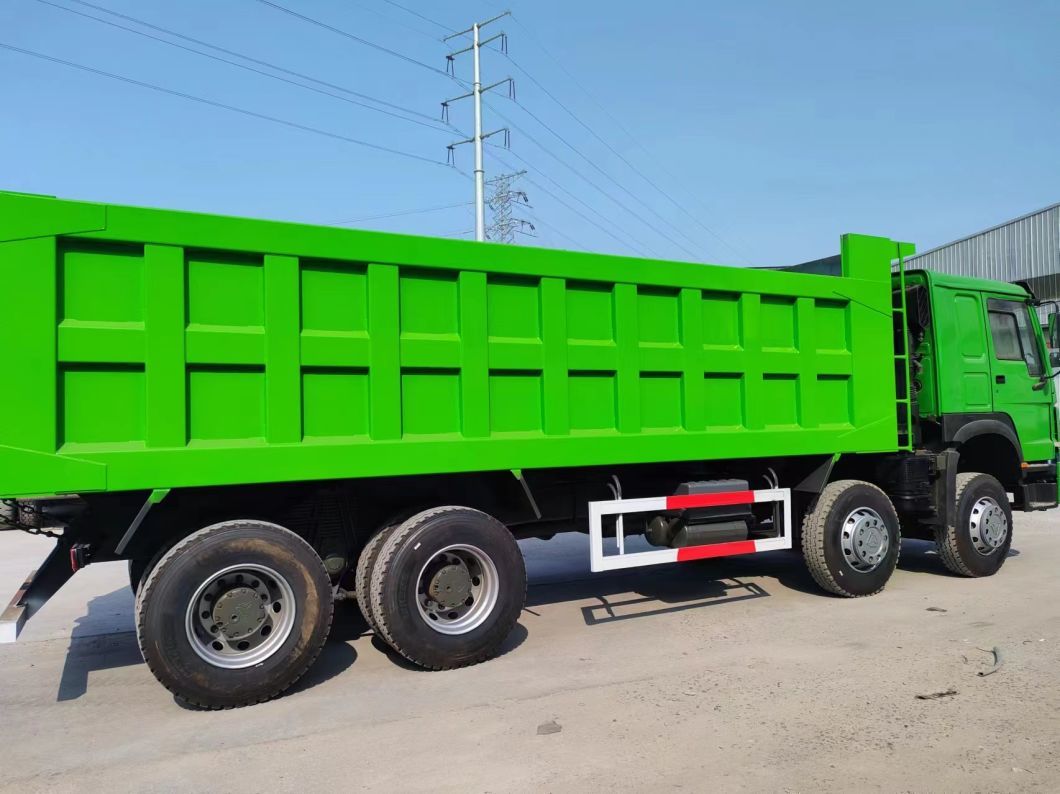 Tipping Trucks Green Color. Sinotruk HOWO 8*4 Dump Truck Used Truck