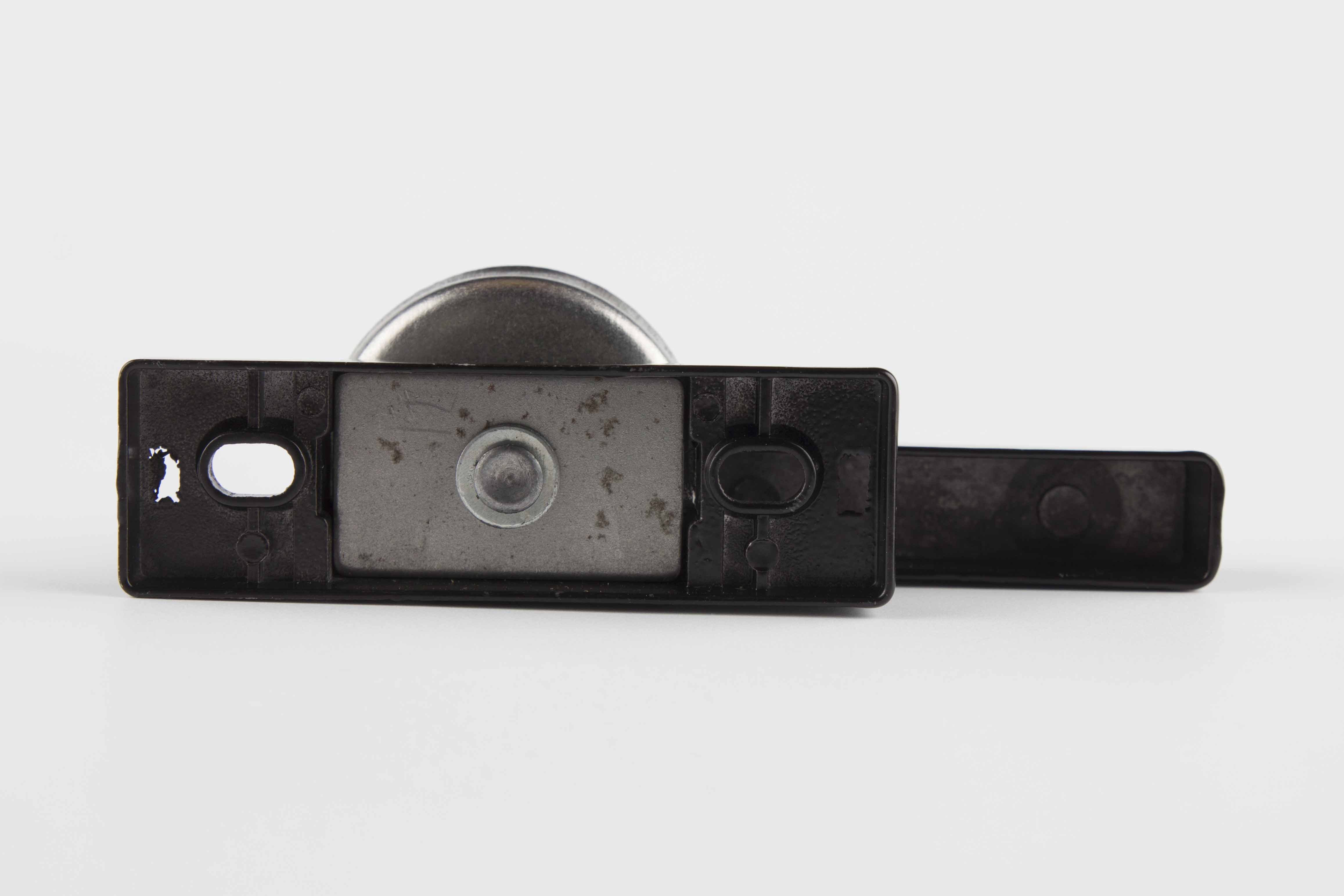 Aluminium Window Latch Sash Lock with 88MM Handle Length and Free Sample Offered Here