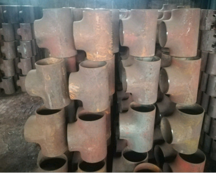DIN Steel Butt Weld Tee , Equal Galvanized Pipe Tee Seamless