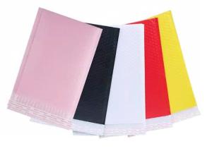 China Shockproof Colored Poly Bubble Mailers 35 Microns - 180 Microns For Gifts Packing wholesale