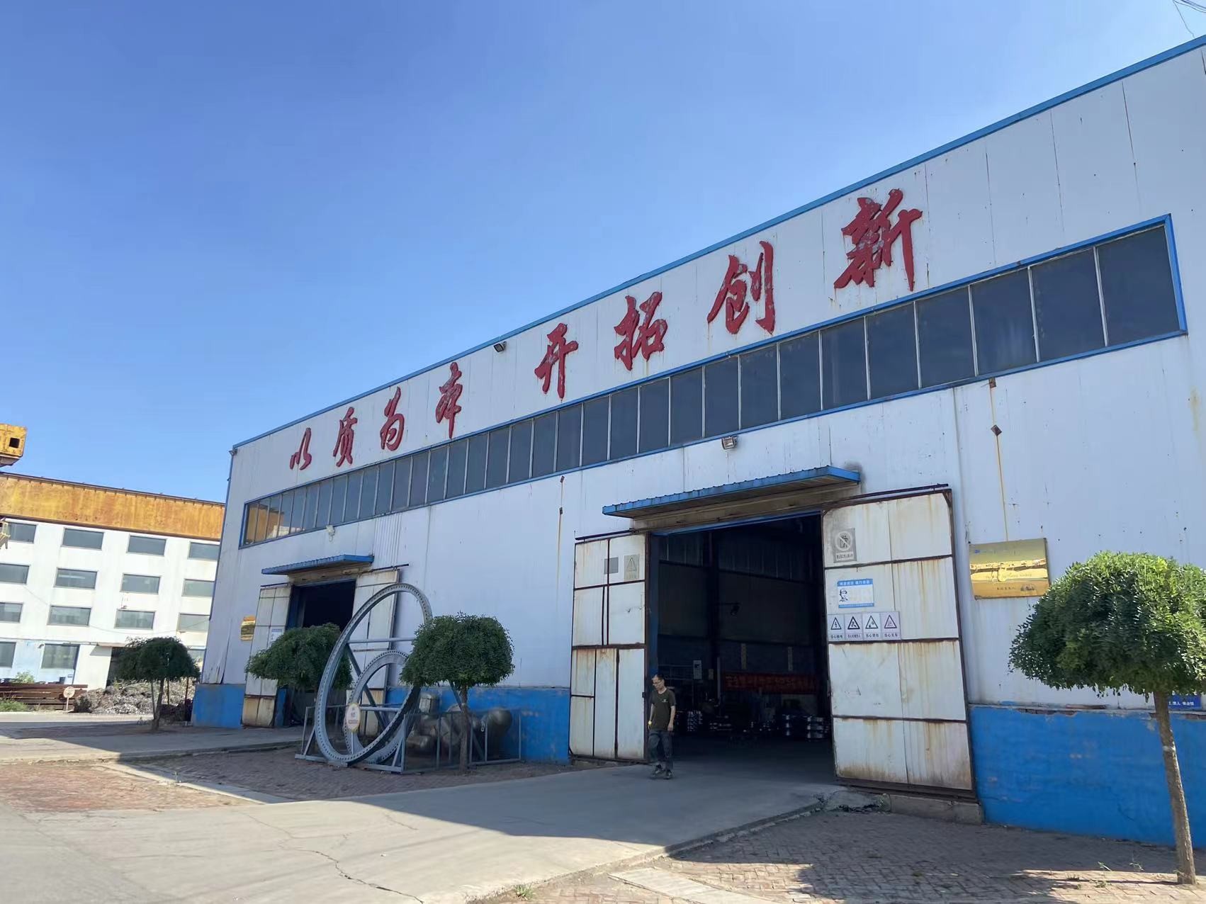 Astm A234 Gr Wpb Manufacturer Butt Welding Seamless Carbon Steel Tees