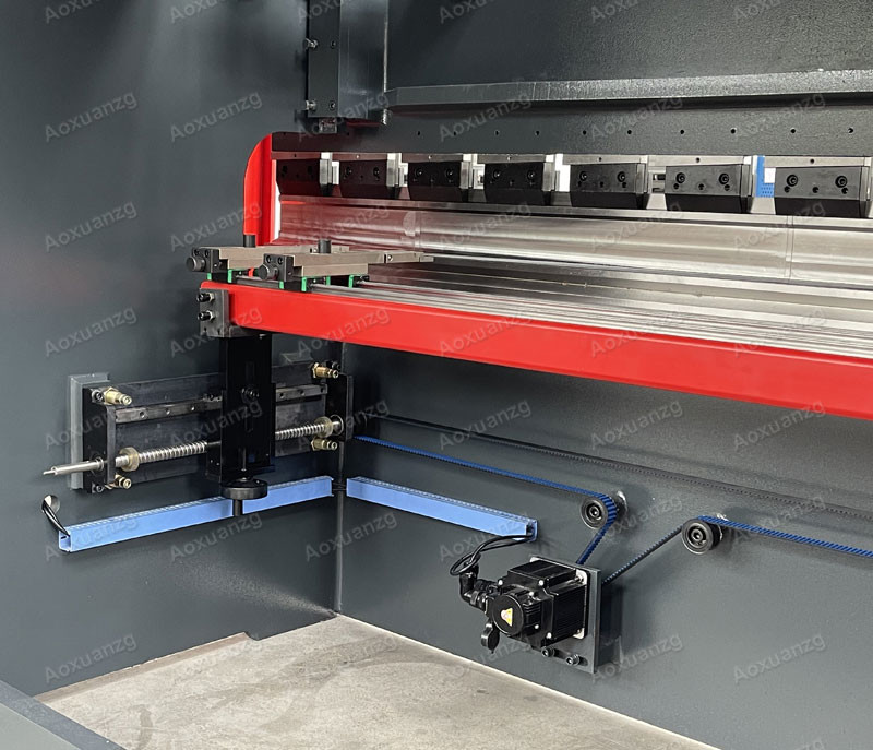 3mm Carbon Steel 630KN Nominal Pressure Plate Bending Shearing Machine Press Brake