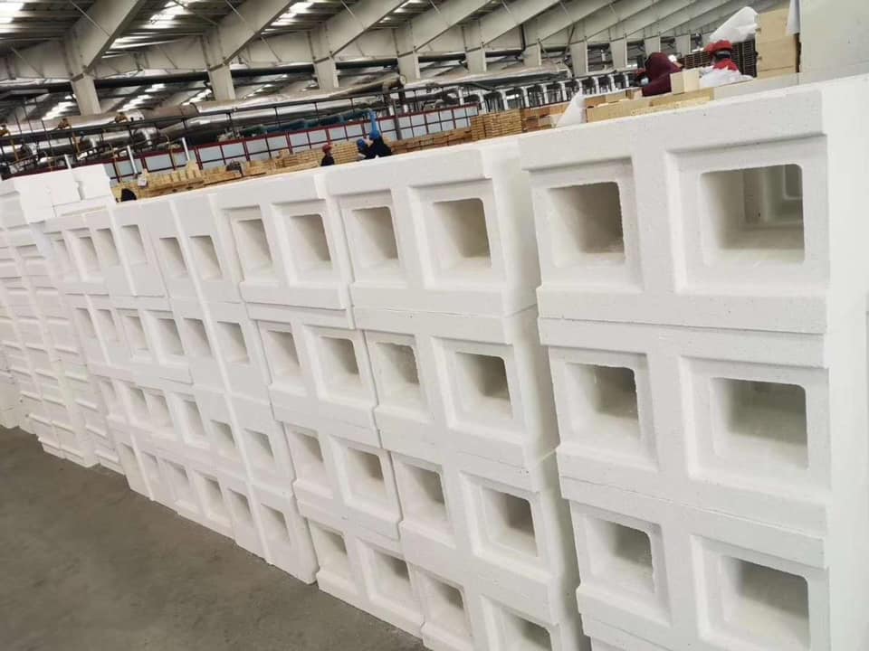90% Alumina Content White Corundum Brick for Glass Furnace from Standard SiC Content