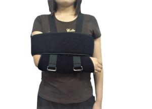 China Universal Medical Arm Sling Shoulder Immobilizer Sling With Adjustable Strap wholesale