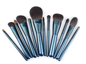 China 12pcs Handmade Cosmetic Makeup Brush Set Bling Blue Color For Sensitive Skin wholesale