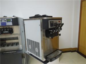 China Commercial Table Top Soft Serve Ice Cream Machine Gravity Feed Twin Twist Flavors wholesale