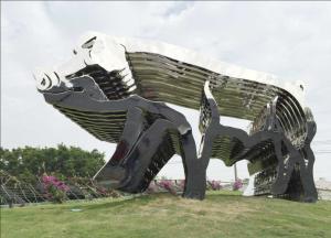 China Modern Large Garden Animal Statues Create Very Unbelievable Eyesight wholesale