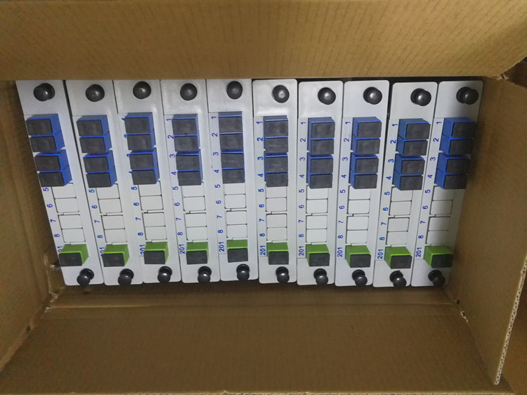 Inserting Type Plug In Plc Optical Splitter , 1x16 Plc Splitter With SC/UPC Adapter