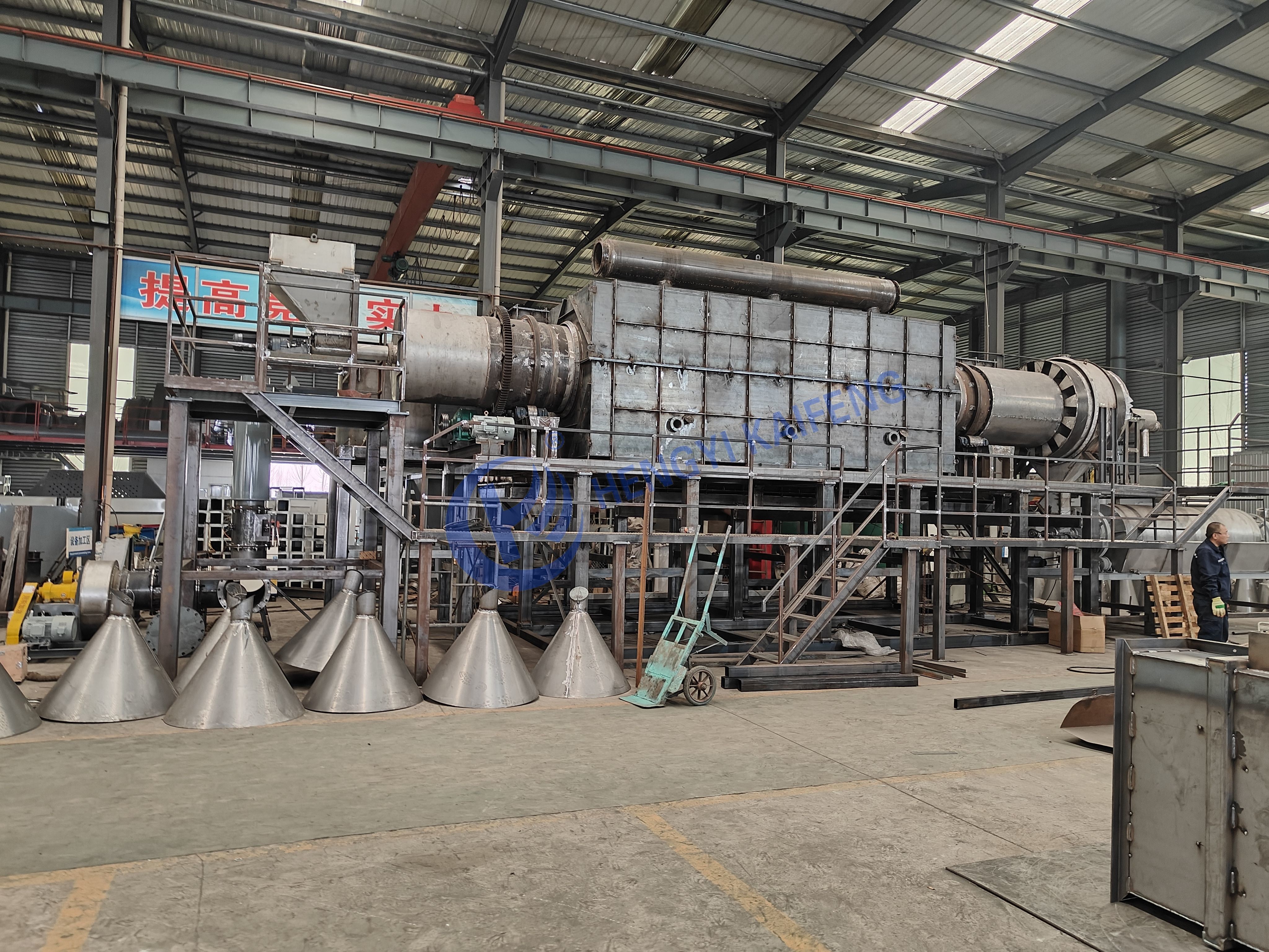 500℃-600℃ Carbonization Furnace Fully Automatic Carbonization Equipment For Coconut Shells Wood And Hazelnut Shells