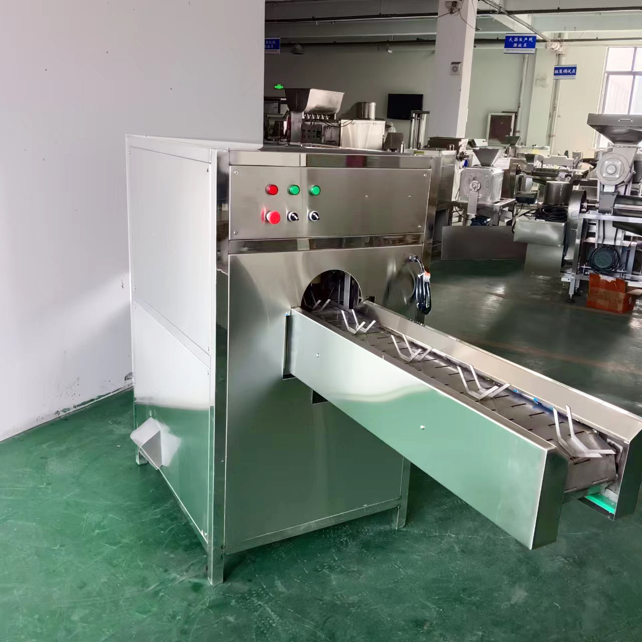 500 KG/H Onion Processing Machine Onion Peeling And Root Cutting Machine Onion Skin Removing Machine