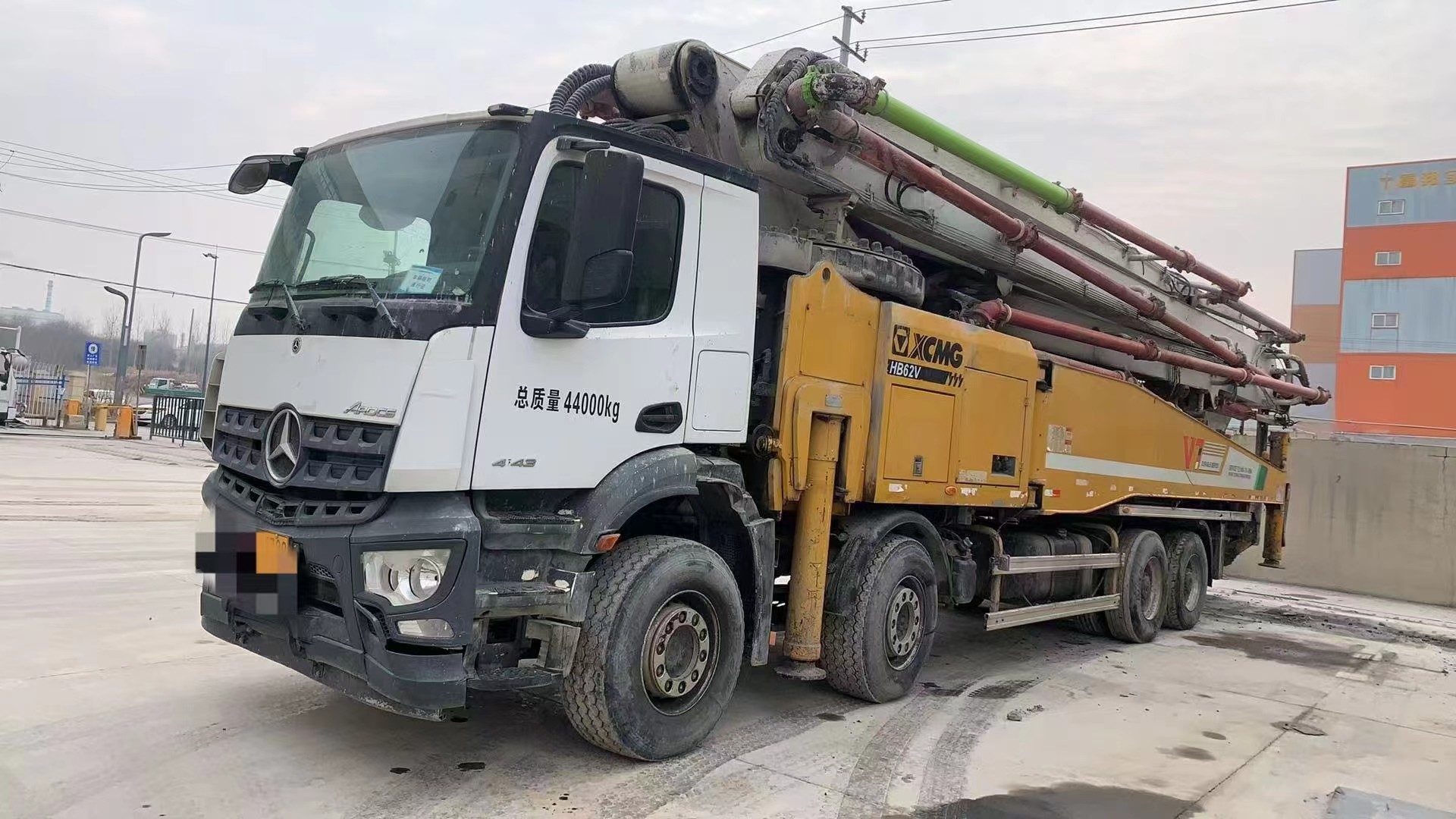 Mercedes Benz chassis concrete pump truck for sale 62m Schwing high quality pump truck 2020