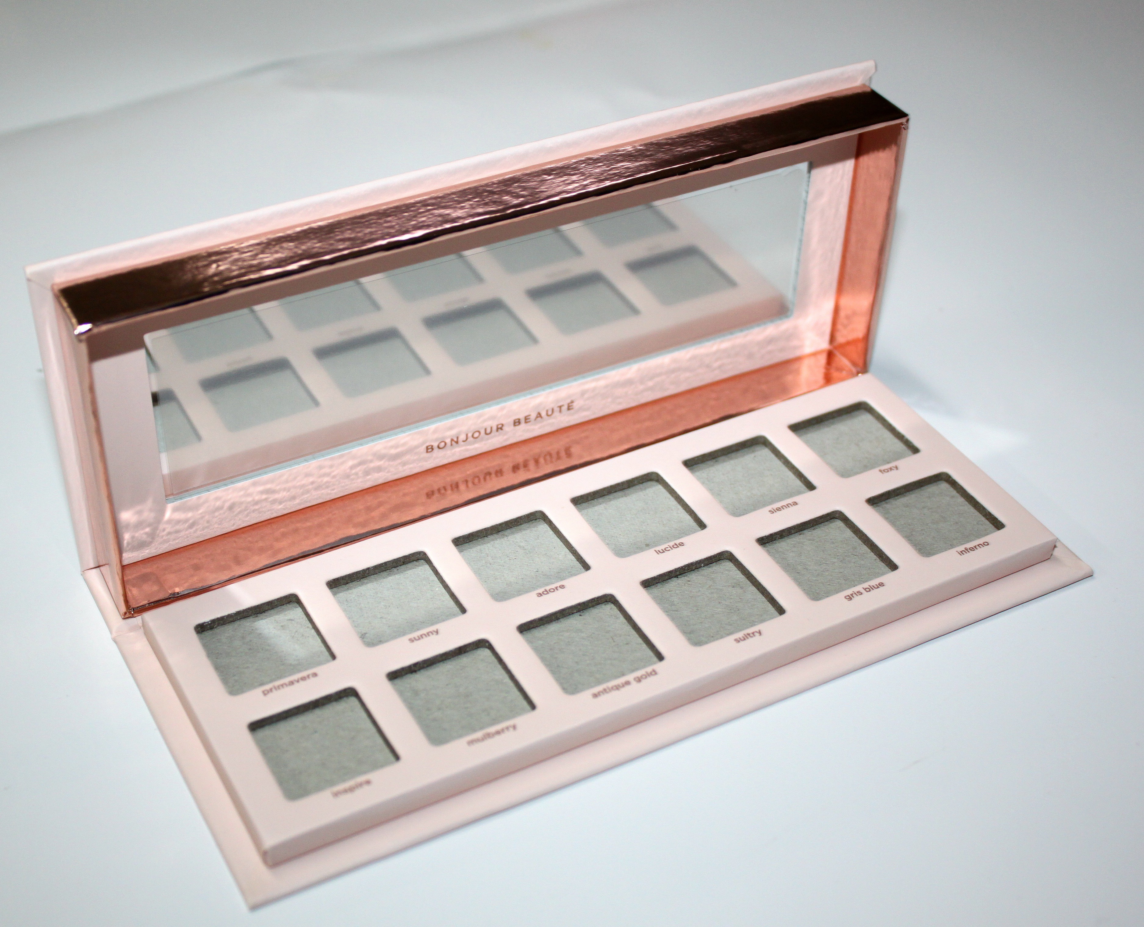 Rose Gold Large Magnetic Eyeshadow Palette / 12 Pan Palette Pantone CMYK color