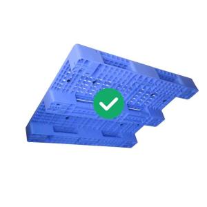 China PE Stackable Heavy Duty Plastic Pallets 1300X1100 Ventilated deck wholesale