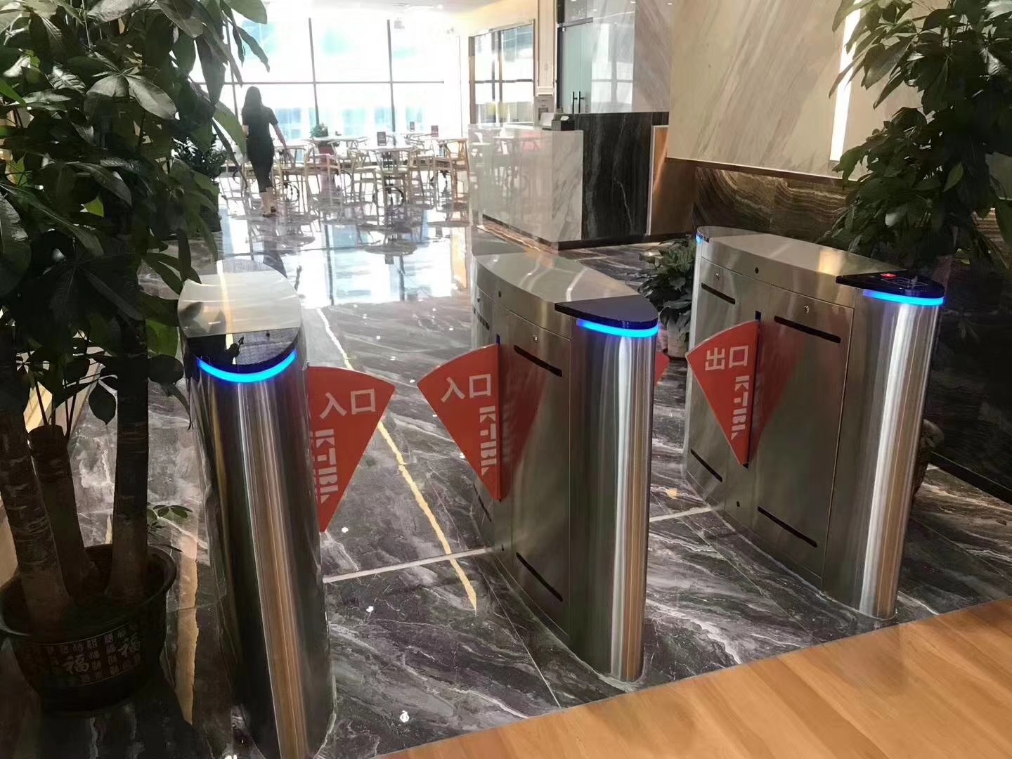 Half Height Stainless Steel Flap Barrier Turnstile Perimeter Protection