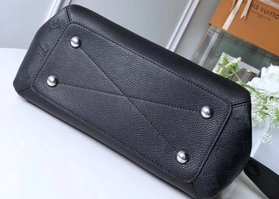 haumea Women fashion handbag genunie cowhide leather cross-body bag Weaving handle double spike pendant bag