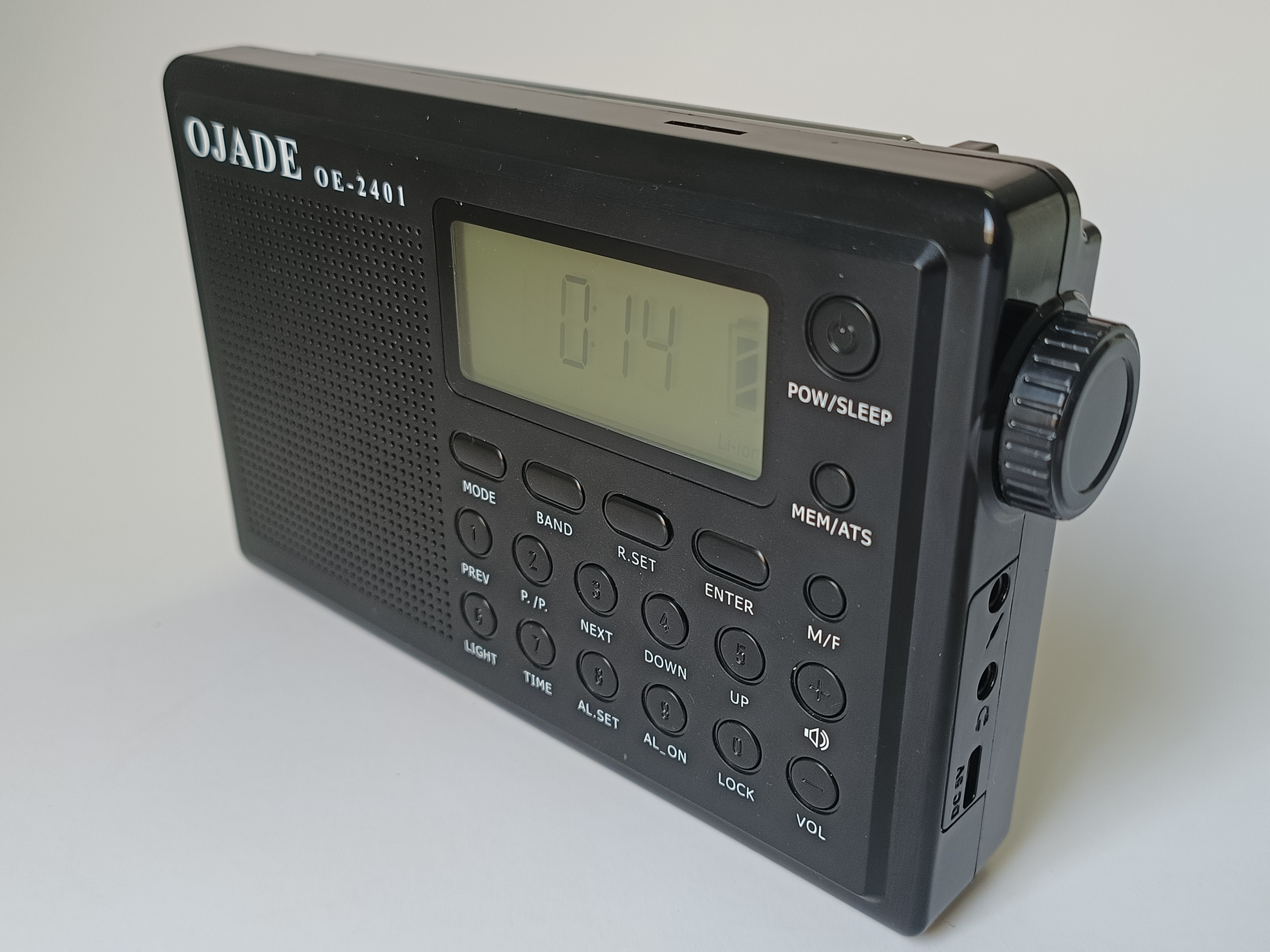 LCD Display Rechargeable Radio Bluetooth Speaker 50mm ABS FM MW SW AM