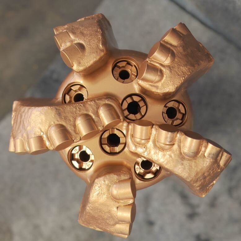 Soft To Medium Soft Formations Hdd Pdc Bit With Steel Body