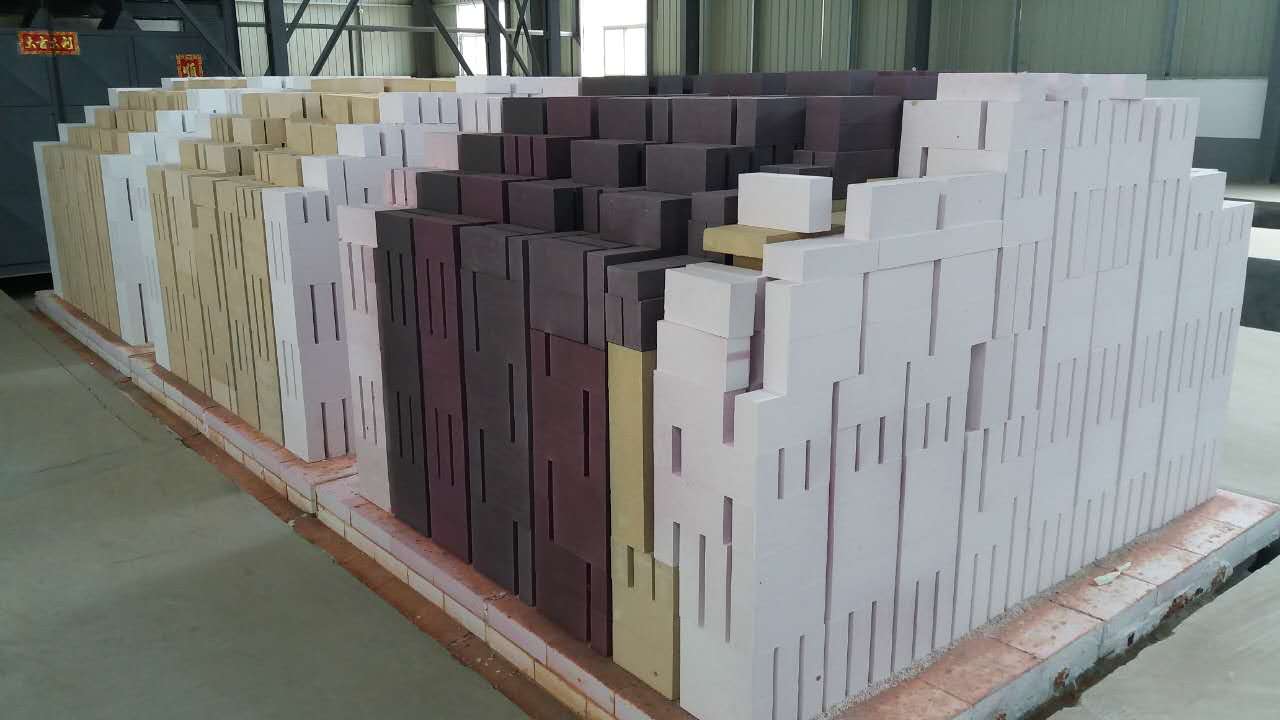 Low-Thermal Conductivity Refractory Corundum Mullite Brick for Blast Furnace Hearth