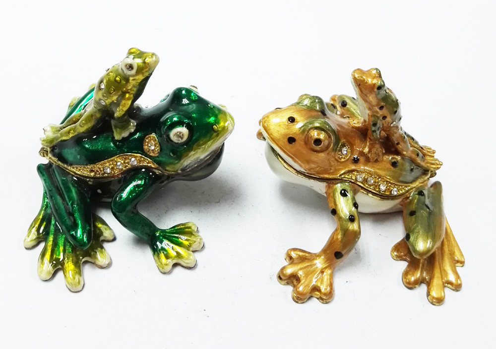 The Frog Prince with baby beautiful shape metal jewelry box antique metal jewelry box