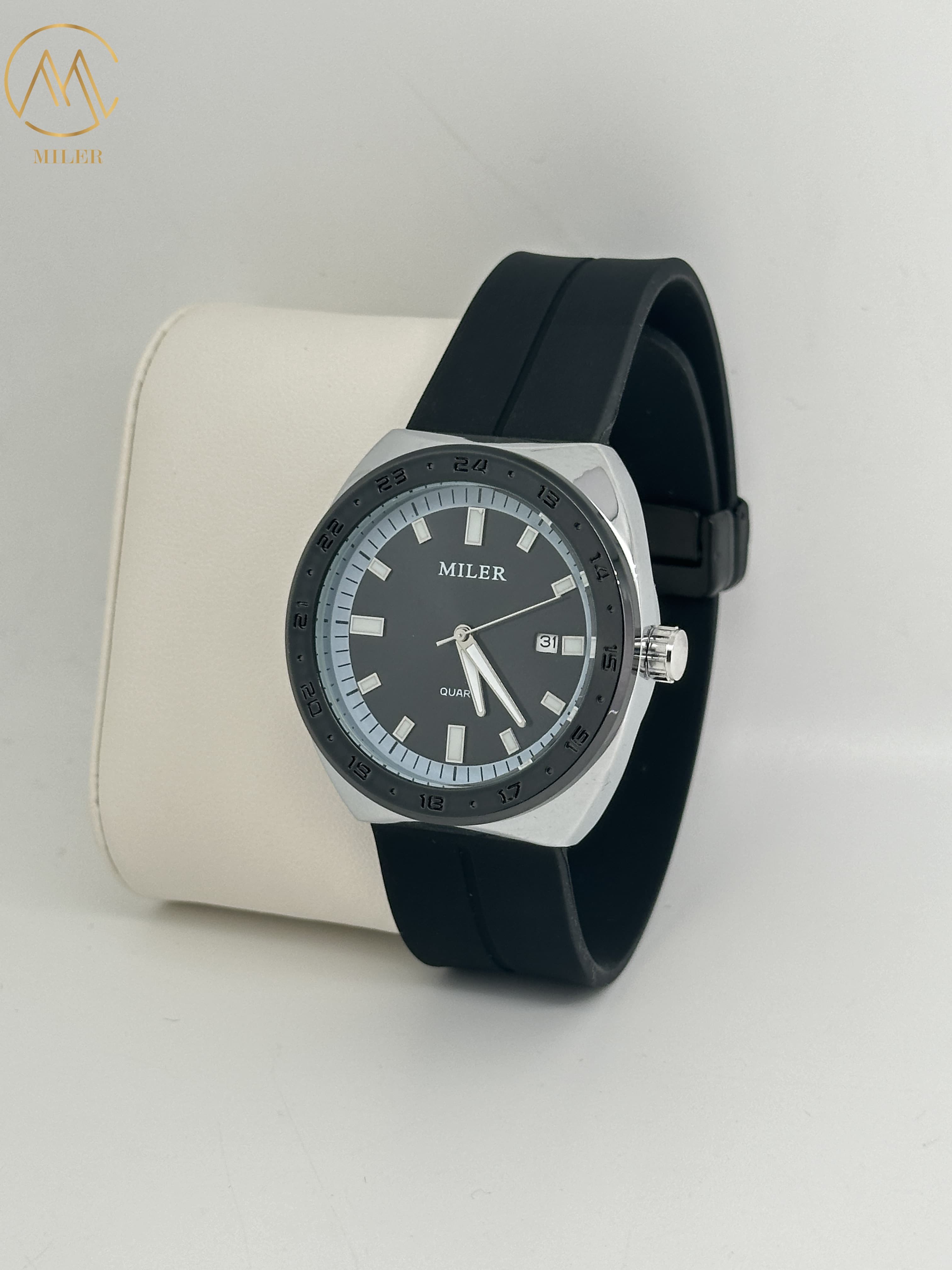Fashion Casual Business Quartz Life Waterproof Auto Date Display Quartz Wrist watch with Silicone Stra