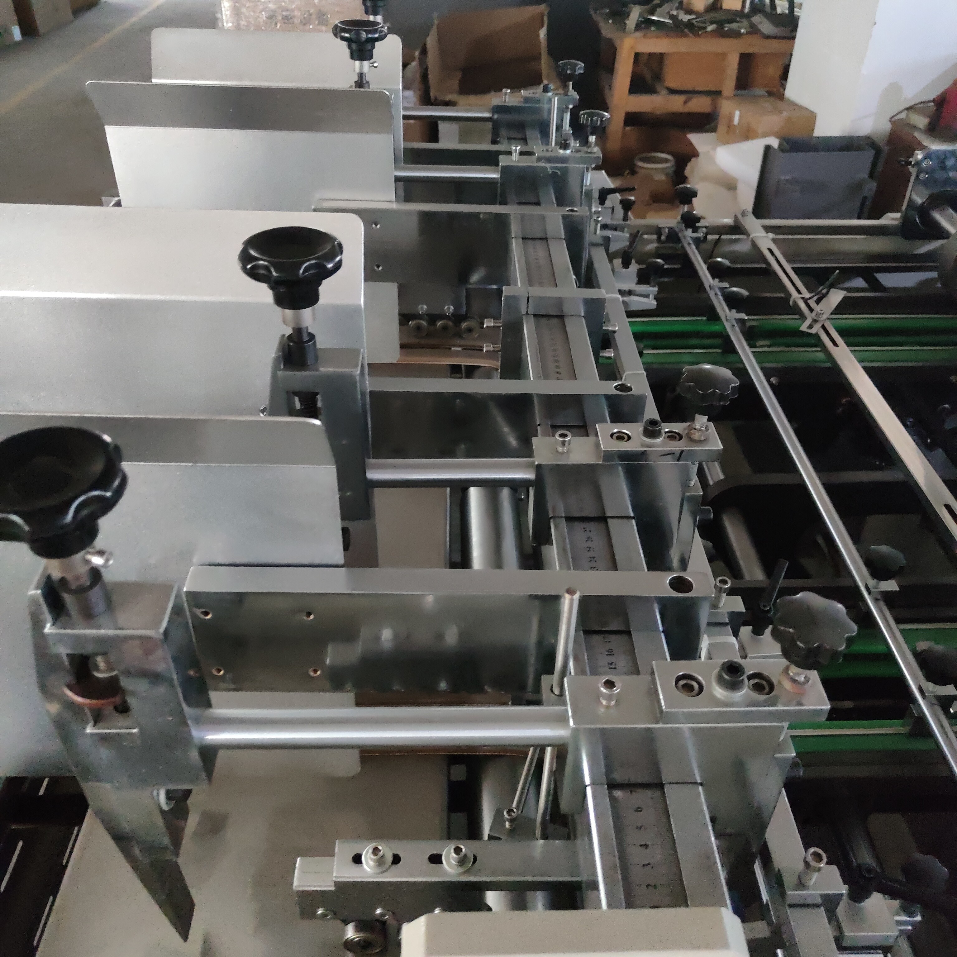 Non standard carton machine # decorative works # food carton # disposable lunch box # Hot-melt adhesive process