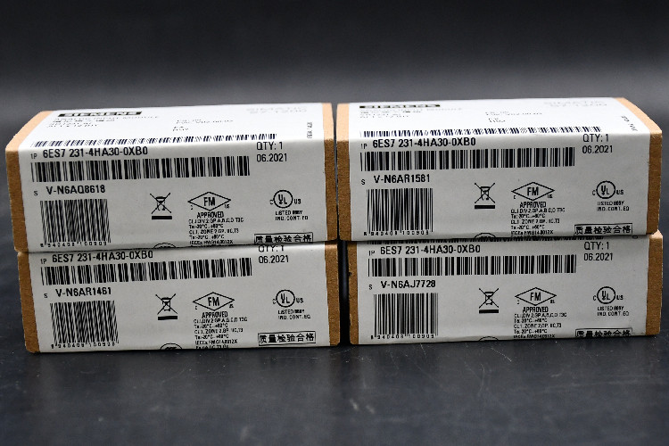 Siemens - PLC I/O Module for use with SIMATIC S7-1200 Series, 62 x 38 x 21 mm, Analogue, Differential, 5 V dc, SIMATIC