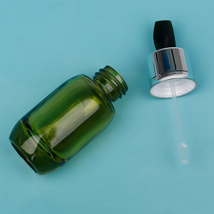 Skin Care Serum Cream Bottles 15ml 30ml 50ml Clear Green Glass Designs with Stirring Stick Customizable