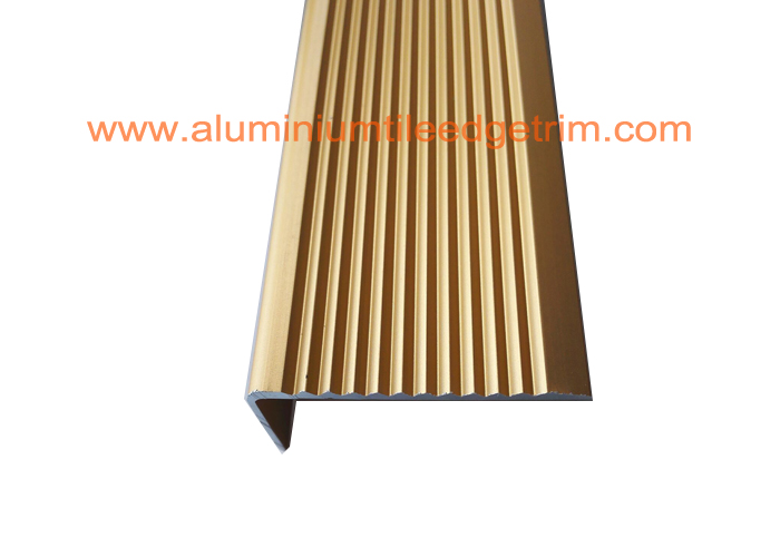 aluminium stair nosing