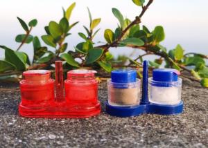 China Disposable Plastic Shakers For Salt And Black Pepper Seasonings wholesale