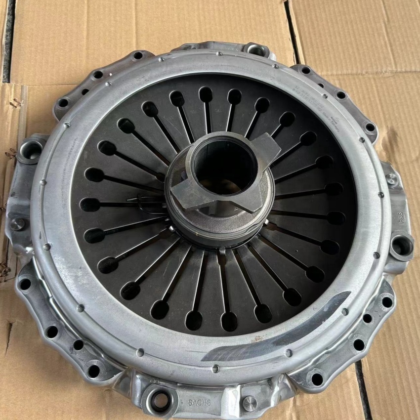 DAF Truck XF105 XF95 CF85 CF65 LF55 LF45 3482083032 Clutch Cover with 1997-2010