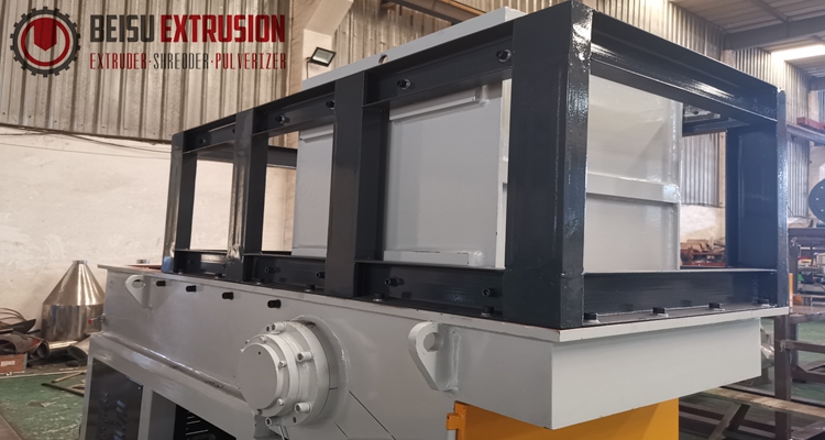 350kg/H PS Single Shaft Shredder Grinder Machine