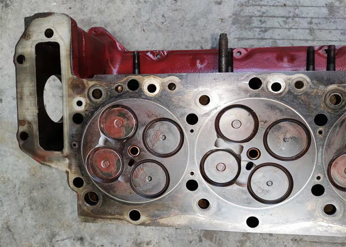 J05E Diesel Used Engine Heads , 4 Cylinder Head For Excavator SK200-8 SK250-8